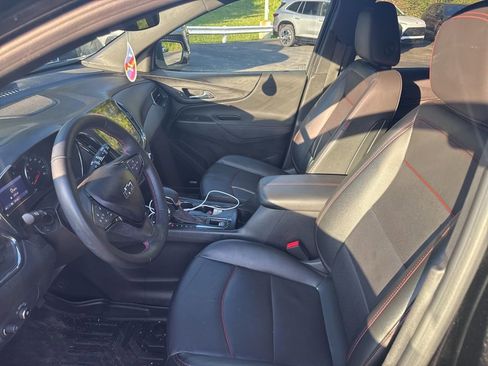 Used 2024 Chevrolet Equinox RS w/ RS Leather Package AWD/4WD image 9