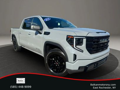 Used 2024 GMC Sierra 1500 Elevation w/ LPO, Elevation Black Package
