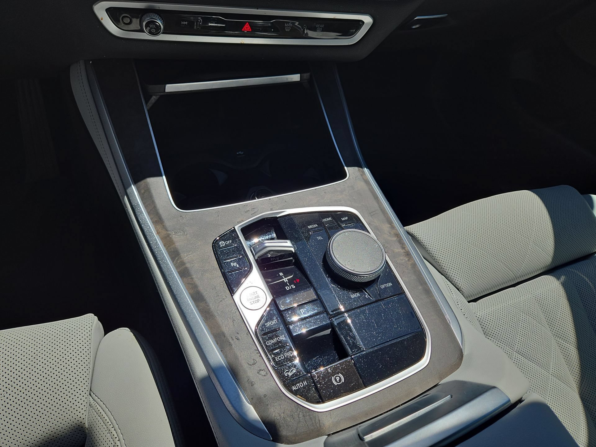 Used 2025 BMW X5 xDrive40i AWD/4WD image 22