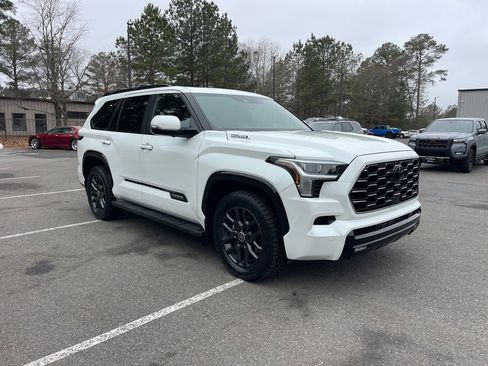 Used 2024 Toyota Sequoia Platinum image 6