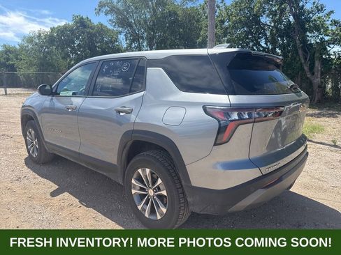 Used 2025 Chevrolet Equinox LT FWD image 4