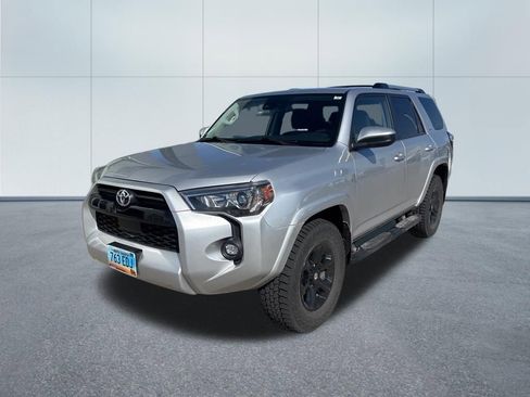 Used 2022 Toyota 4Runner SR5 AWD/4WD image 2