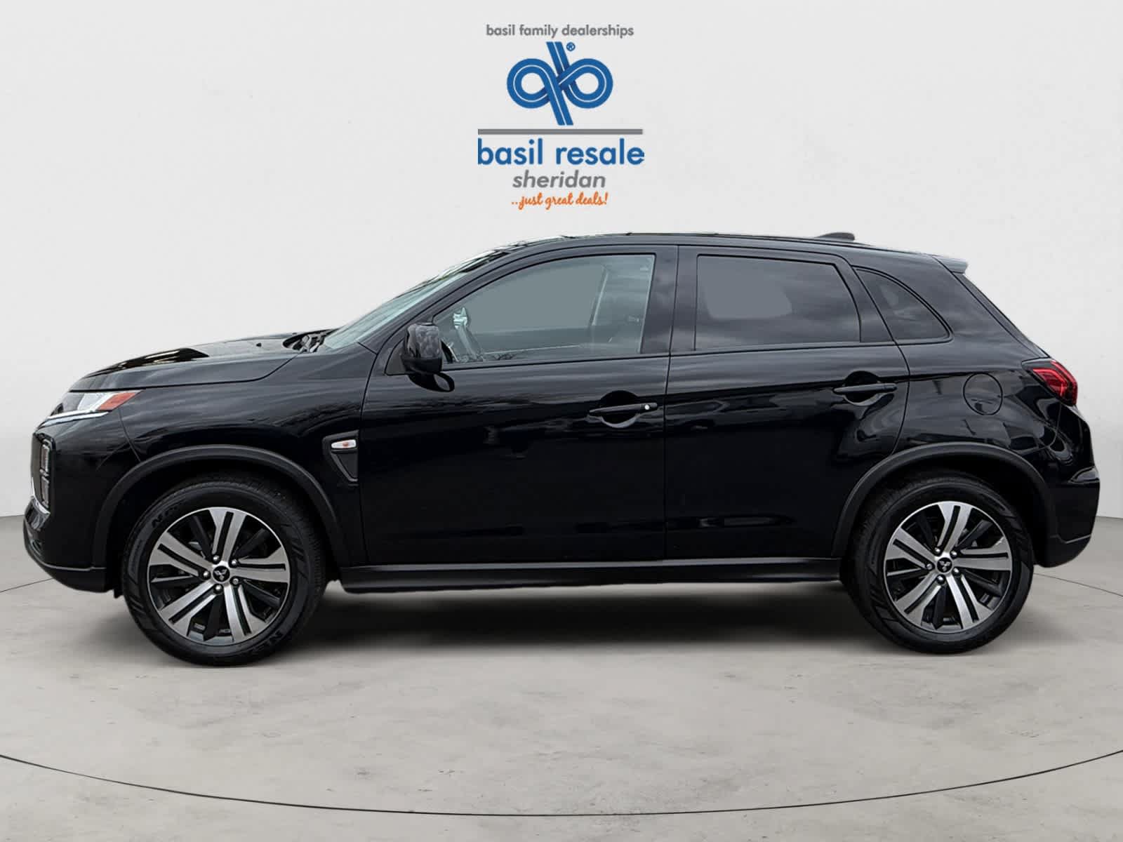 Used 2026 Mitsubishi Outlander Sport ES AWD/4WD image 3
