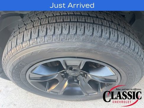 Used 2022 RAM 1500 Lone Star image 3