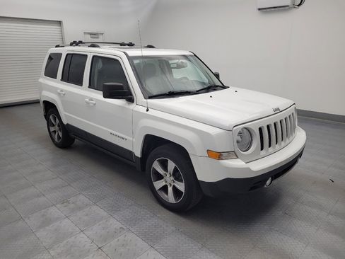 Used 2016 Jeep Patriot High Altitude FWD image 11