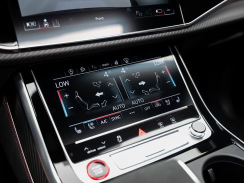 Used 2026 Audi RS Q8 performance AWD/4WD image 50