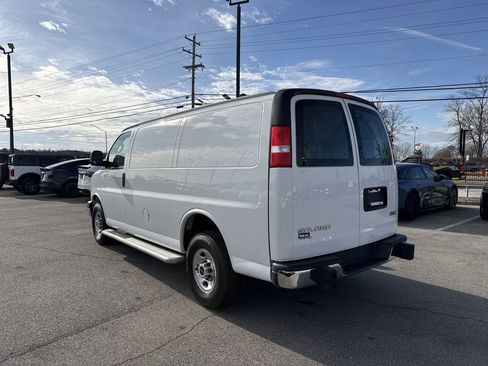 Used 2024 GMC Savana 2500 w/ Driver Convenience Package image 5