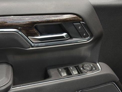 New 2025 GMC Sierra 1500 SLE w/ Preferred Package image 25