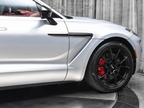 Used 2022 Aston Martin DBX image 46