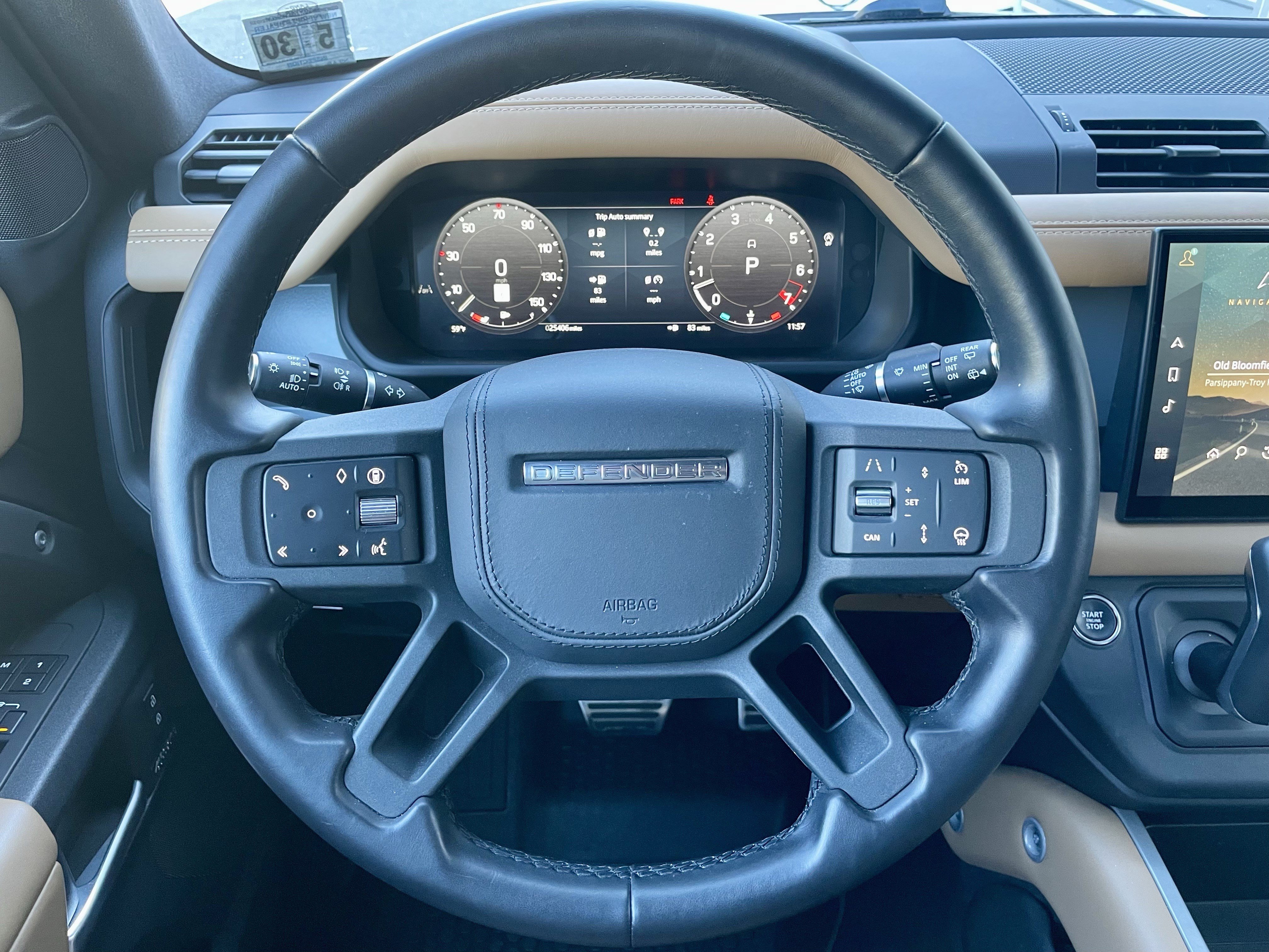Used 2025 Land Rover Defender 110 X AWD/4WD image 21