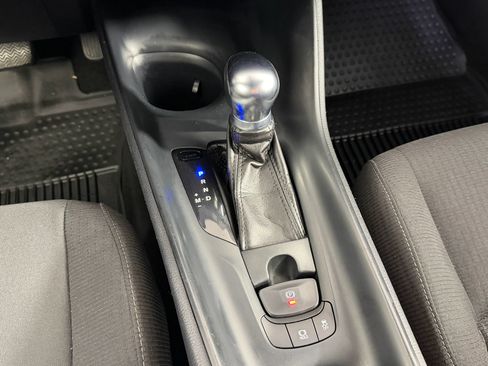 Used 2018 Toyota C-HR XLE FWD image 34
