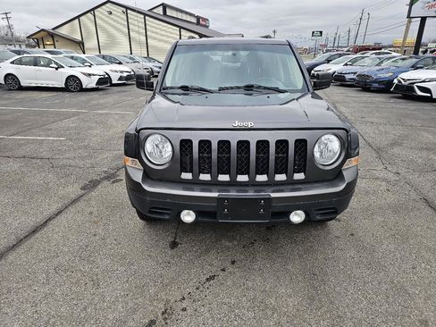 Used 2016 Jeep Patriot Latitude image 3