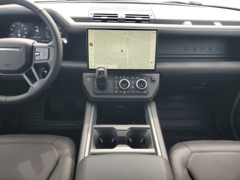 New 2026 Land Rover Defender 110 X-Dynamic SE AWD/4WD image 28