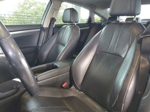 Used 2016 Honda Civic Touring image 18