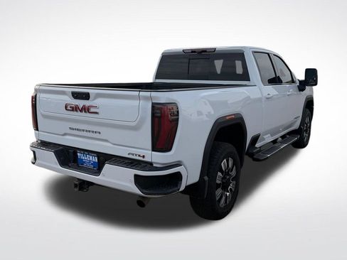 Used 2024 GMC Sierra 3500 AT4 w/ AT4 Premium Plus Package AWD/4WD image 6