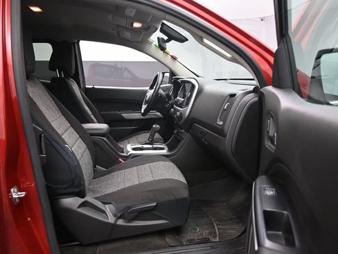 Used 2016 Chevrolet Colorado LT w/ LT Convenience Package RWD image 24