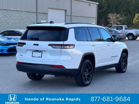 Used 2024 Jeep Grand Cherokee L Laredo image 22