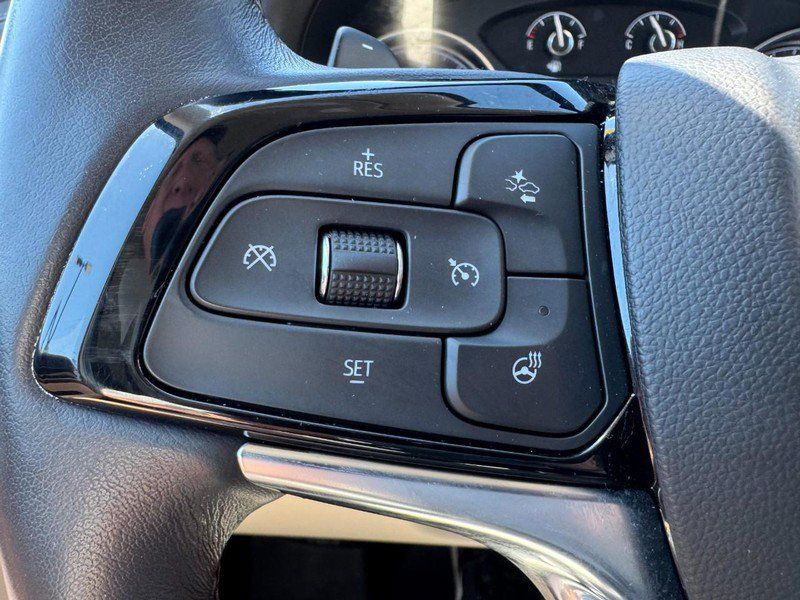 Used 2023 Buick Enclave Essence w/ Experience Buick Package AWD/4WD image 18