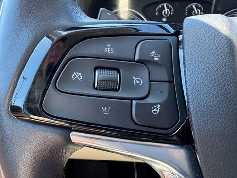 Used 2023 Buick Enclave Essence w/ Experience Buick Package AWD/4WD image 18