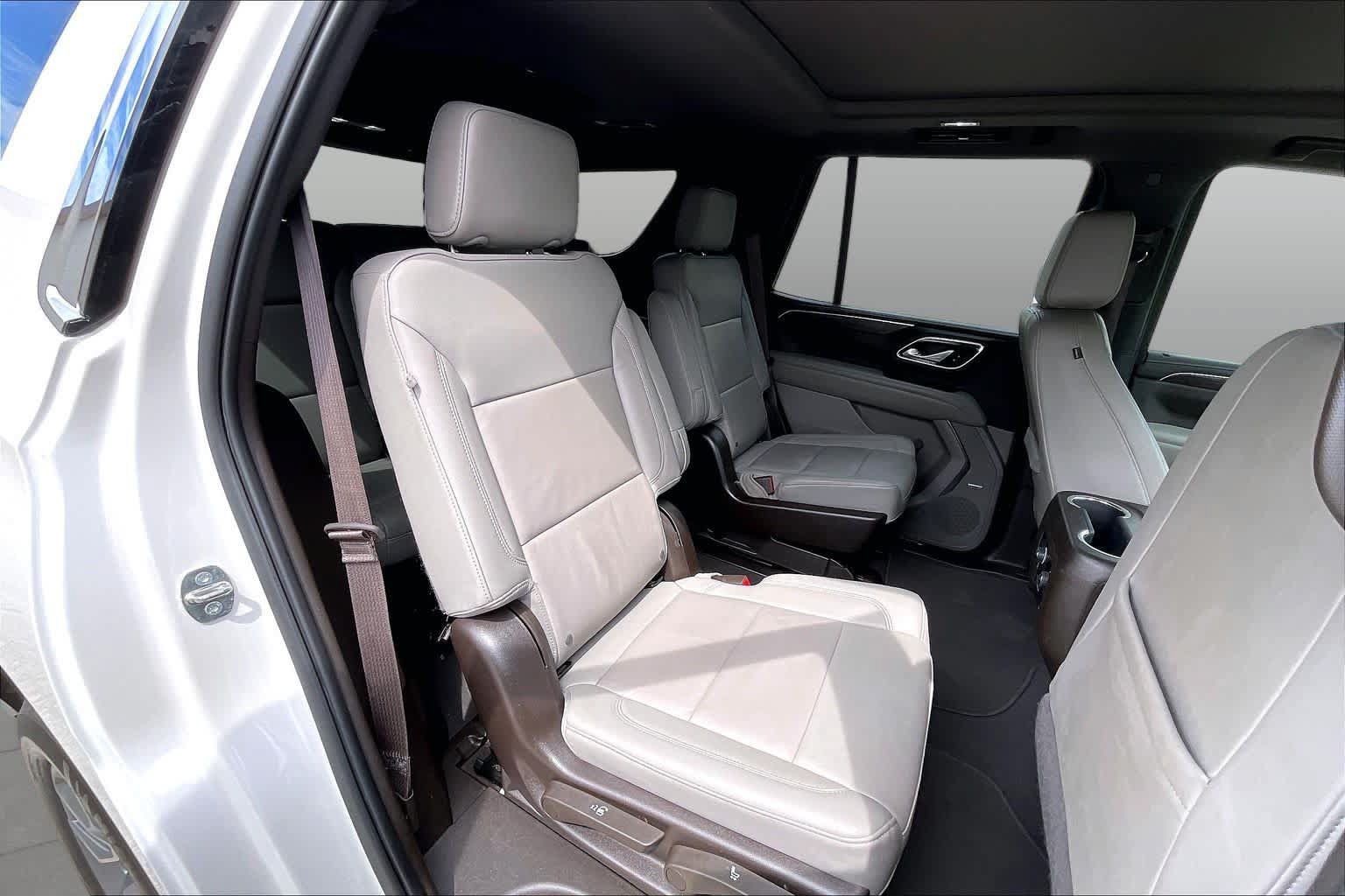 Used 2022 Chevrolet Tahoe LT w/ LT Signature Plus Package RWD image 26