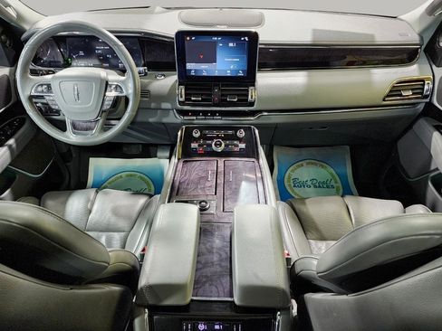Used 2019 Lincoln Navigator L Reserve AWD/4WD image 10