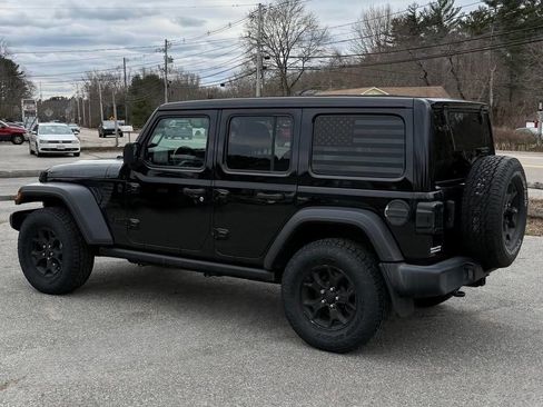 Used 2021 Jeep Wrangler Unlimited Sport AWD/4WD image 3