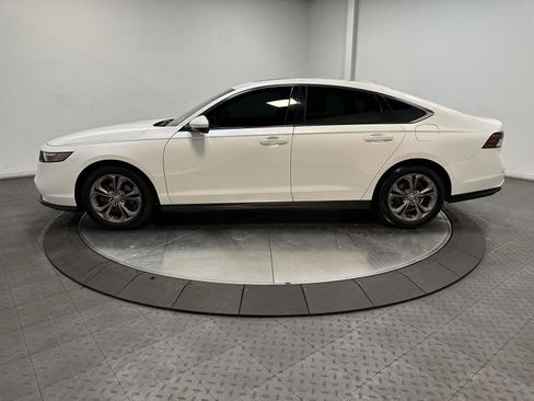 Used 2024 Honda Accord EX image 8