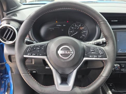 Used 2023 Nissan Kicks SR w/ SR Premium Package FWD image 14