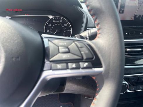 Used 2023 Nissan Altima 2.5 SR w/ SR Premium Package FWD image 23