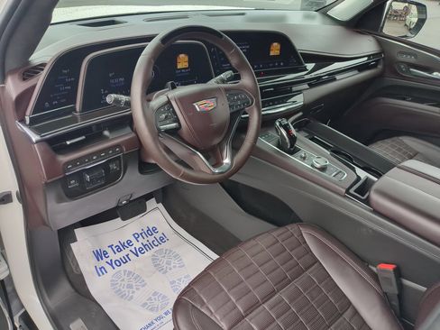 Certified 2023 Cadillac Escalade Sport Platinum AWD/4WD image 9