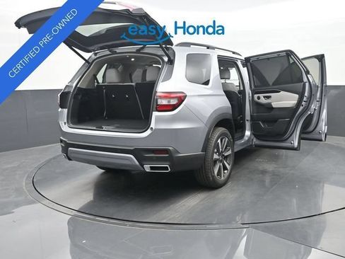 Used 2025 Honda Pilot Touring image 38