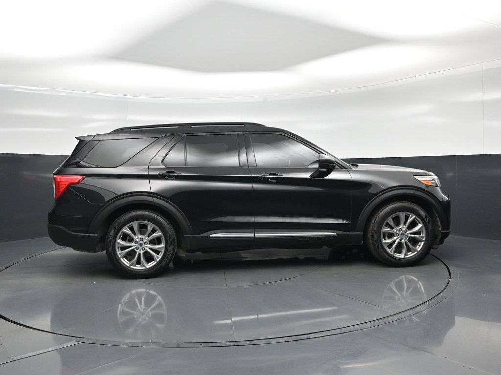 Used 2020 Ford Explorer XLT w/ Equipment Group 202A RWD image 25