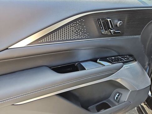 New 2026 Cadillac Lyriq V AWD/4WD image 10
