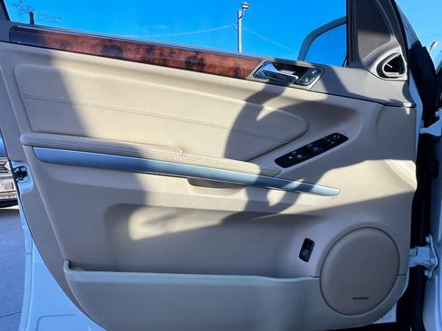 Used 2010 Mercedes-Benz ML 350 4MATIC image 20