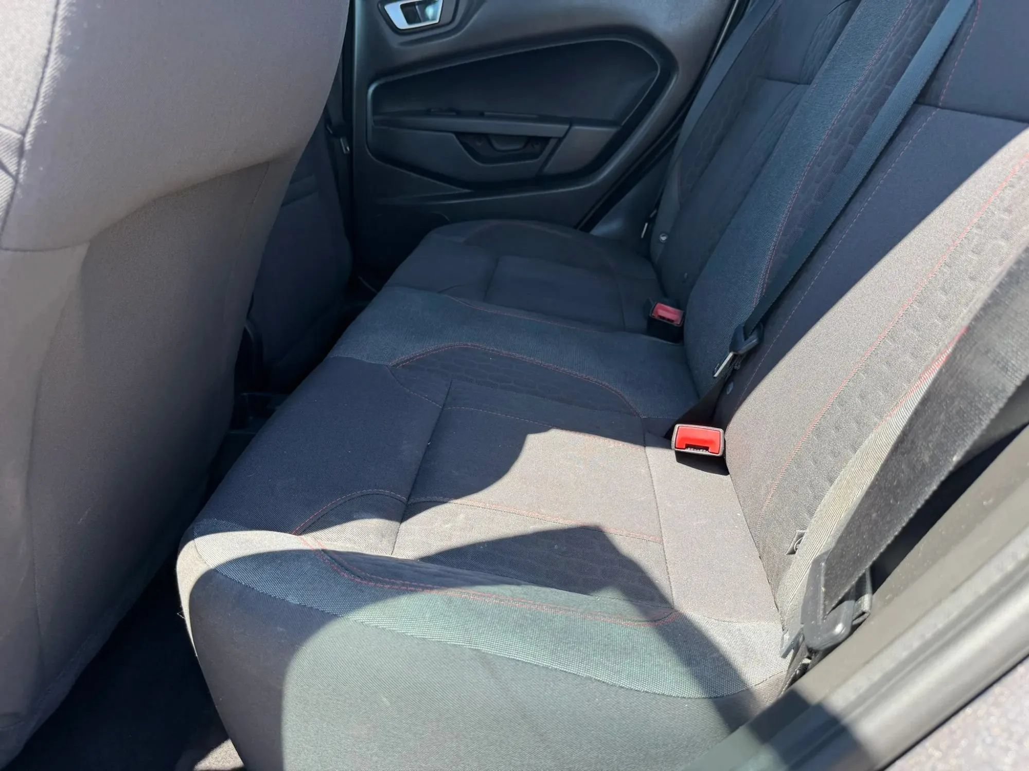 Used 2014 Ford Fiesta SE w/ Equipment Group 201A FWD image 11
