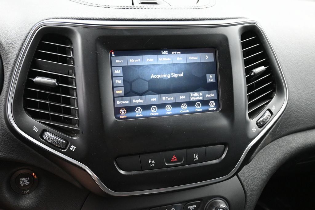 Used 2020 Jeep Cherokee Latitude Lux w/ Quick Order Package 26H Lux AWD/4WD image 13