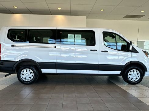 Used 2024 Ford Transit 350 XLT RWD image 3