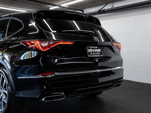 Certified 2023 Acura MDX FWD w/ Technology Package image 15