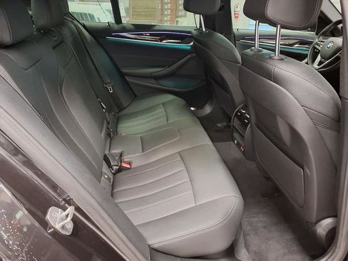 Used 2021 BMW 540i w/ Convenience Package image 14