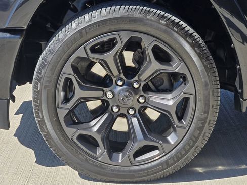 Used 2020 RAM 1500 Limited w/ Black Appearance Package image 10