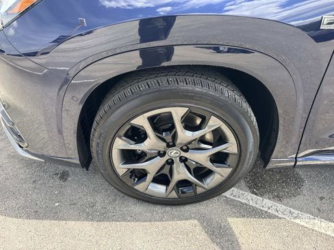 New 2026 Lexus TX 500h AWD image 11