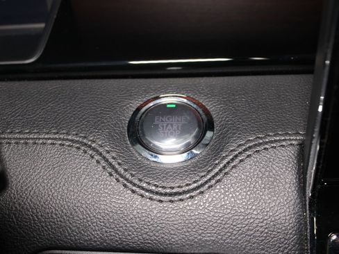 Used 2024 Lincoln Navigator L Reserve image 13