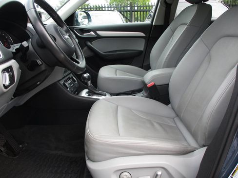 Used 2016 Audi Q3 2.0T Premium Plus w/ Technology Package AWD/4WD image 32