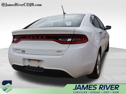 Used 2016 Dodge Dart SXT Sport w/ Chrome Package FWD image 11
