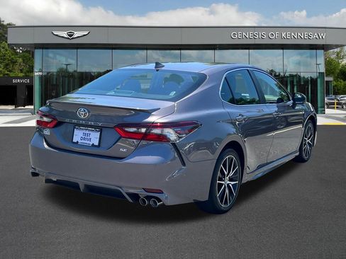 Used 2024 Toyota Camry SE FWD image 7