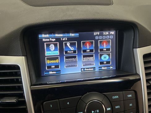 Used 2016 Chevrolet Cruze LT w/ Technology Package image 18