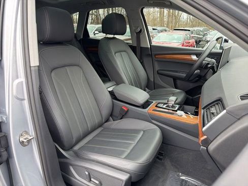 Used 2023 Audi Q5 2.0T Premium AWD/4WD image 9