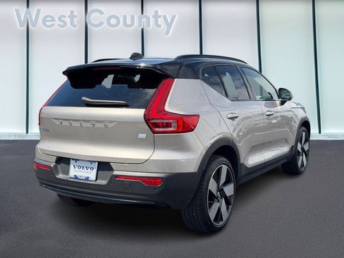 Certified 2023 Volvo XC40 Recharge Ultimate w/ Protection Package Premier AWD/4WD image 4