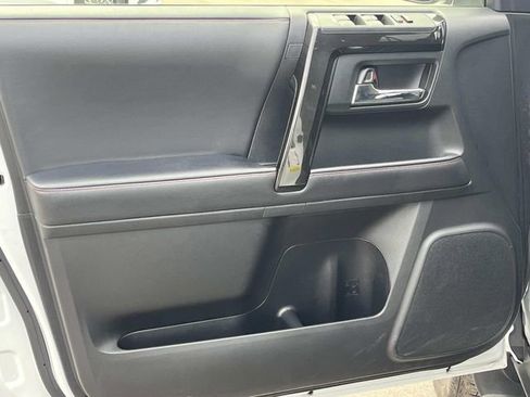 Used 2024 Toyota 4Runner TRD Off-Road Premium image 23