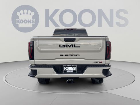 New 2026 GMC Sierra 2500 AT4 w/ AT4 Premium Plus Package AWD/4WD image 4